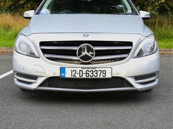 Mercedes-Benz B-Class MPV, Petrol, 2012, Silver