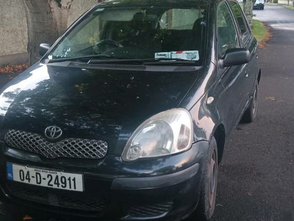 Toyota Yaris Hatchback, Petrol, 2004, Black