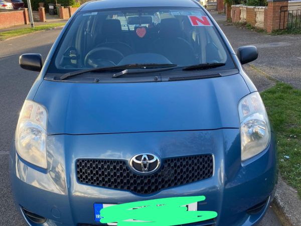 Toyota Yaris Hatchback, Petrol, 2007, Blue