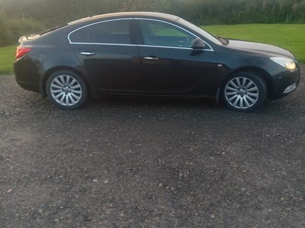 Opel Insignia Hatchback, Diesel, 2011, Black