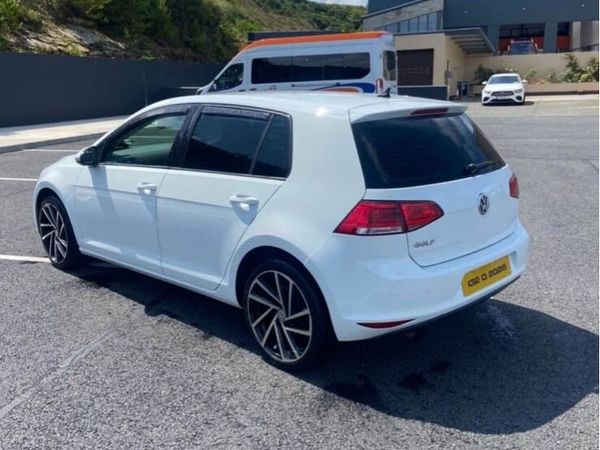 Volkswagen Golf Hatchback, Petrol, 2013, White