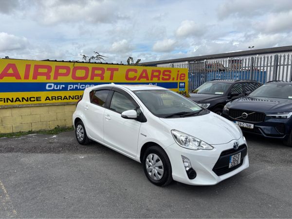 Toyota Aqua Hatchback, Petrol Hybrid, 2015, White