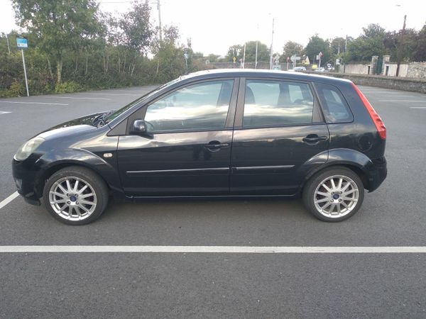 Ford Fiesta Hatchback, Petrol, 2007, Black