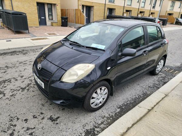 Toyota Yaris Hatchback, Petrol, 2007, Black