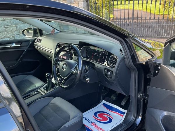 Volkswagen Golf Hatchback, Diesel, 2017, Black