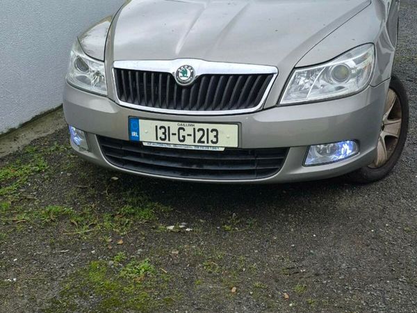 Skoda Octavia Saloon, Diesel, 2013, Beige