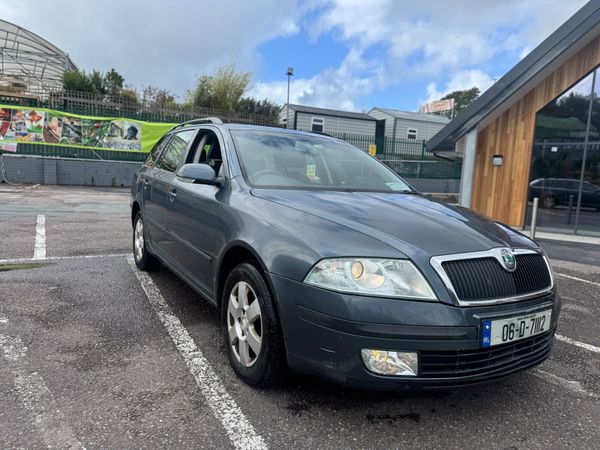 Skoda Octavia Estate/Jeep, Diesel, 2006, Grey