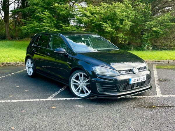 Volkswagen Golf Hatchback, Diesel, 2014, Black