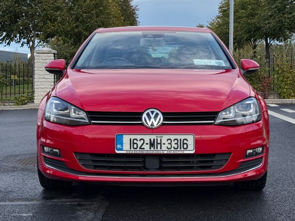 Volkswagen Golf Hatchback, Petrol, 2016, Red