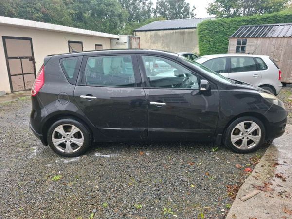 Renault Scenic MPV, Diesel, 2010, Black