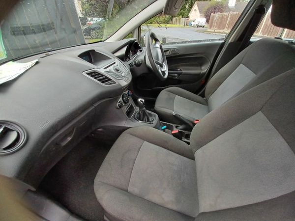 Ford Fiesta Hatchback, Petrol, 2013, Black
