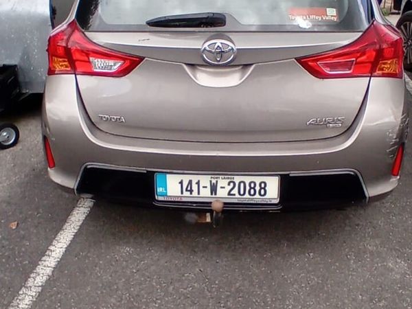Toyota Auris Hatchback, Diesel, 2014, Bronze