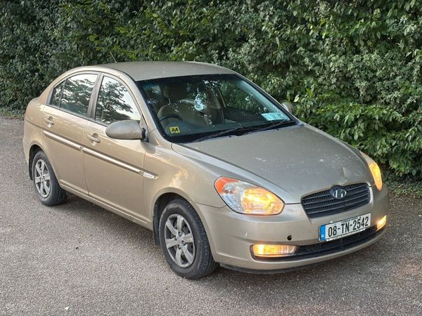 Hyundai Accent Saloon, Diesel, 2008, Gold