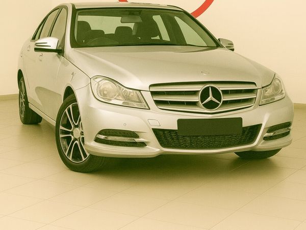 Mercedes-Benz 220 Saloon, Petrol, 2014, Silver