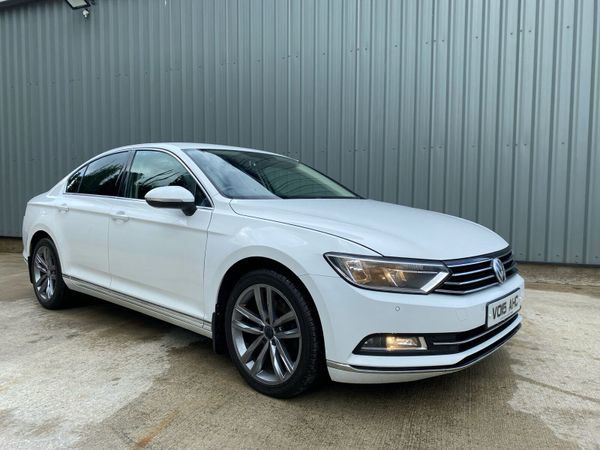 Volkswagen Passat Saloon, Diesel, 2015, White