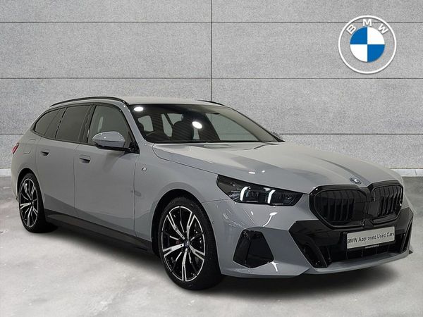 BMW 5-Series Estate, Petrol Plug-in Hybrid, 2025, Grey
