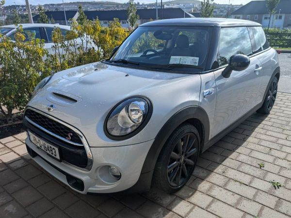 Mini Cooper Hatchback, Petrol, 2018, White