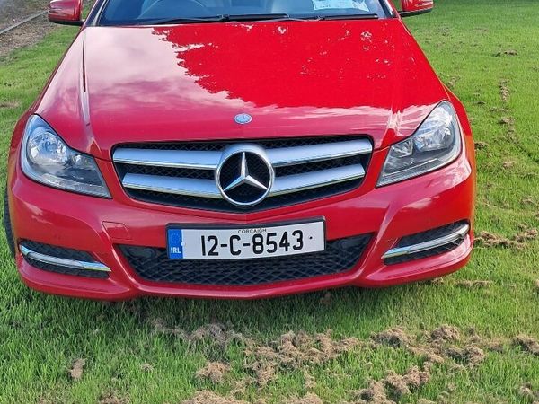 Mercedes-Benz C-Class Coupe, Diesel, 2012, Red