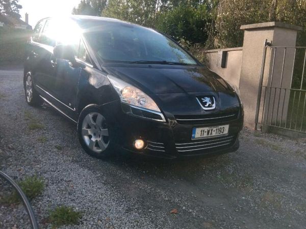 Peugeot 5008 MPV, Diesel, 2011, Blue