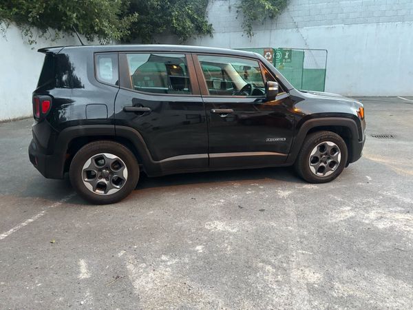 Chrysler Renegade Estate/Jeep, Petrol, 2015, Black