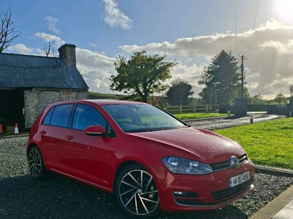 Volkswagen Golf Hatchback, Diesel, 2014, Red