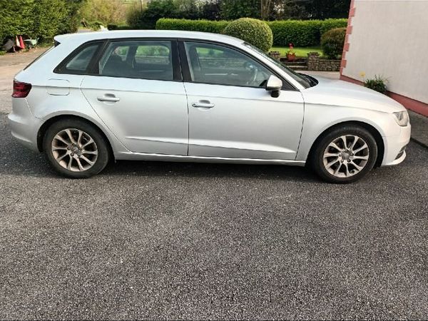 Audi A3 Hatchback, Diesel, 2013, Silver