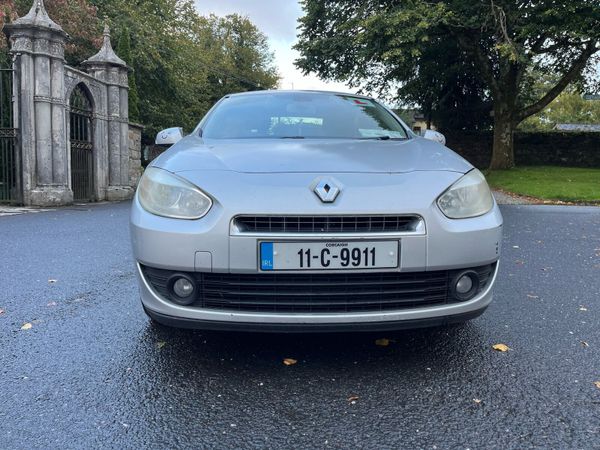 Renault Fluence Saloon, Diesel, 2011, Silver