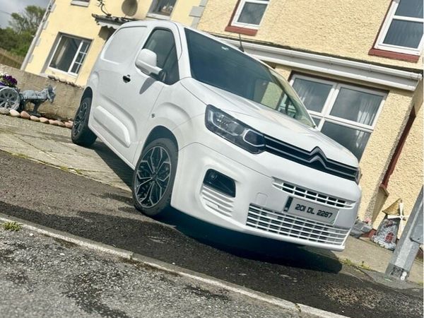 Citroen Berlingo MPV, Diesel, 2020, White