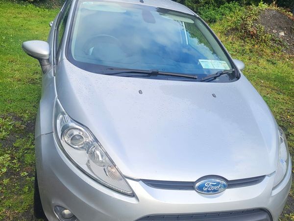 Ford Fiesta Hatchback, Diesel, 2012, Silver