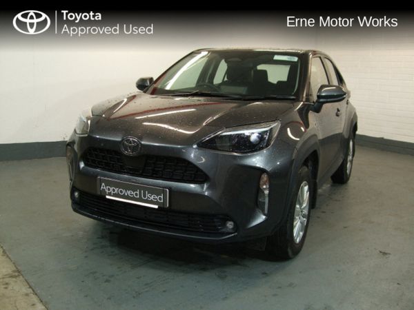 Toyota Yaris Cross Hatchback, Petrol Hybrid, 2025, Grey