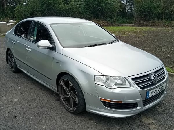 Volkswagen Passat Saloon, Diesel, 2010, Silver