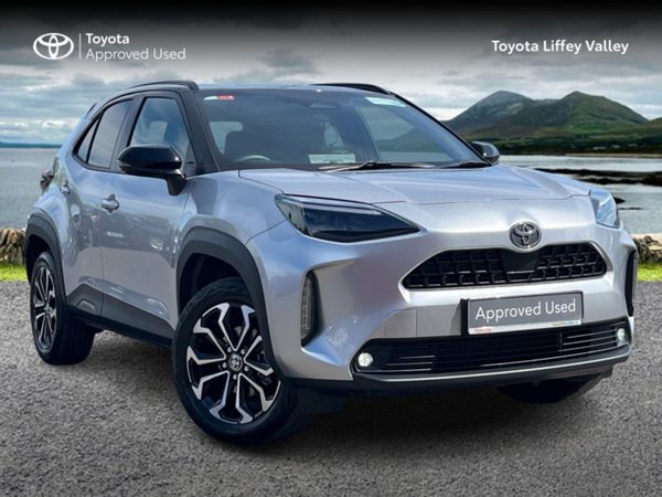 Toyota Yaris Cross Hatchback, Petrol Hybrid, 2025, Silver