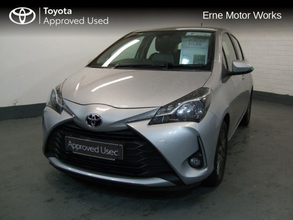 Toyota Yaris Hatchback, Petrol, 2020, Silver