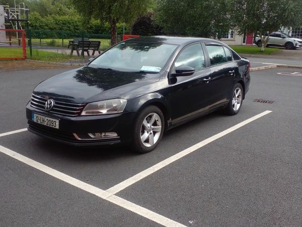 Volkswagen Passat Saloon, Diesel, 2012, Black