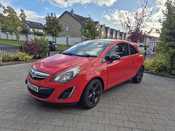 Vauxhall Corsa Hatchback, Petrol, 2012, Red
