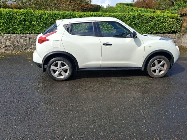Nissan Juke SUV, Petrol, 2012, White