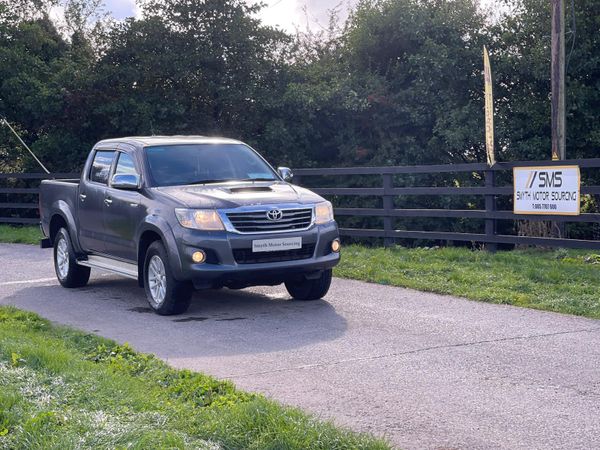 Toyota Hilux Crew Cab, Diesel, 2016, Grey