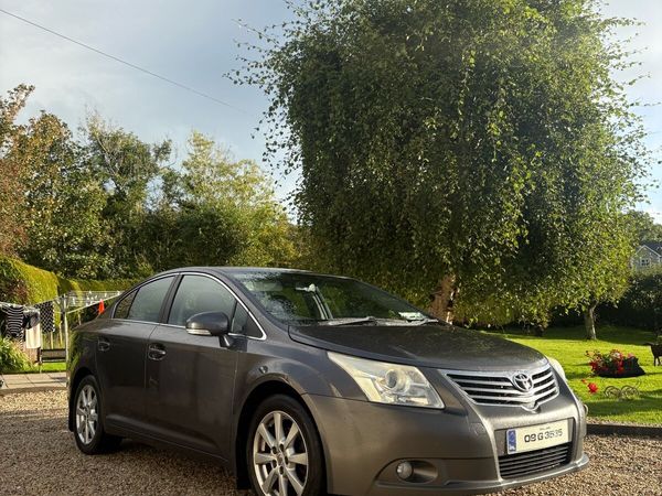 Toyota Avensis Saloon, Diesel, 2009, Grey