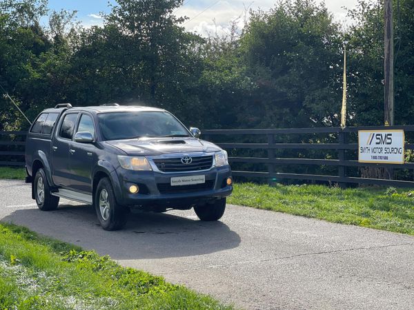Toyota Hilux Crew Cab, Diesel, 2013, Grey