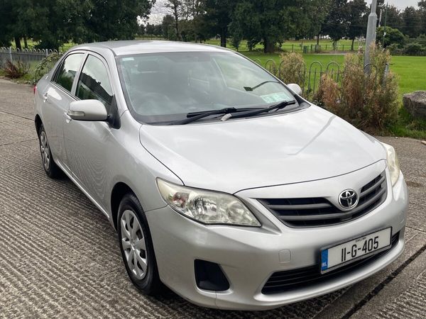 Toyota Corolla Saloon, Diesel, 2011, Silver
