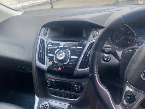 Ford Focus Hatchback, Diesel, 2012, Grey