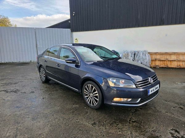 Volkswagen Passat Saloon, Diesel, 2012, Blue