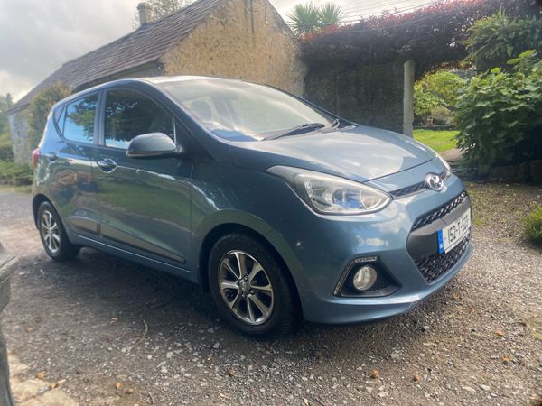 Toyota Avensis Saloon, Diesel, 2015, Silver