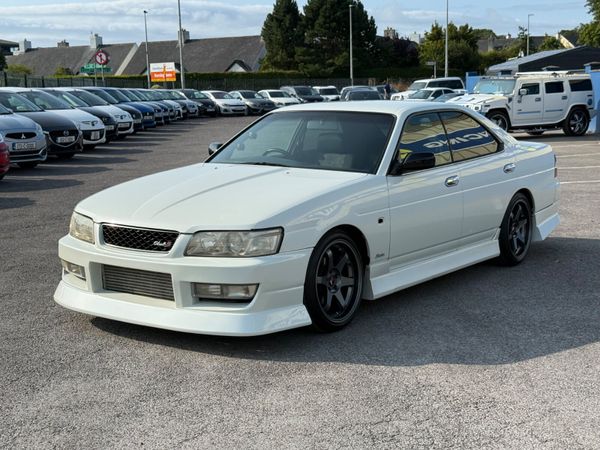 Nissan Laurel Saloon, Petrol, 2002, White