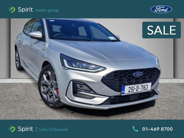 Ford Focus Hatchback, Petrol Hybrid, 2025, Grey