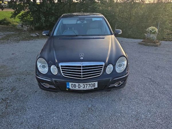Mercedes-Benz E-Class Saloon, Diesel, 2008, Blue