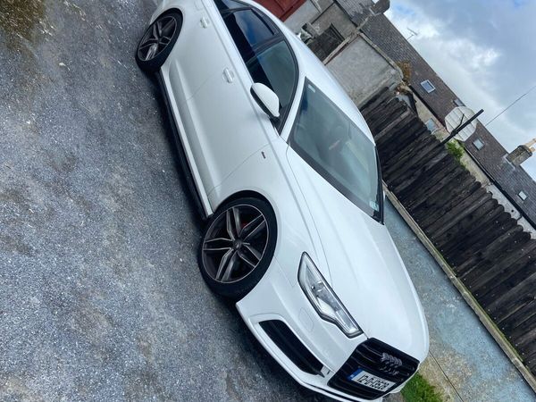 Land Rover Range Rover Sport Saloon, Diesel, 2014, White