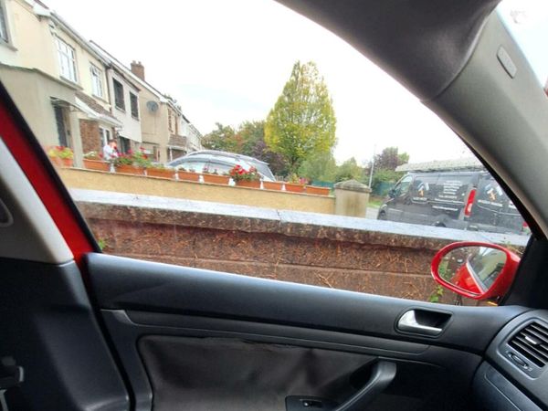 Volkswagen Golf Hatchback, Petrol, 2007, Red