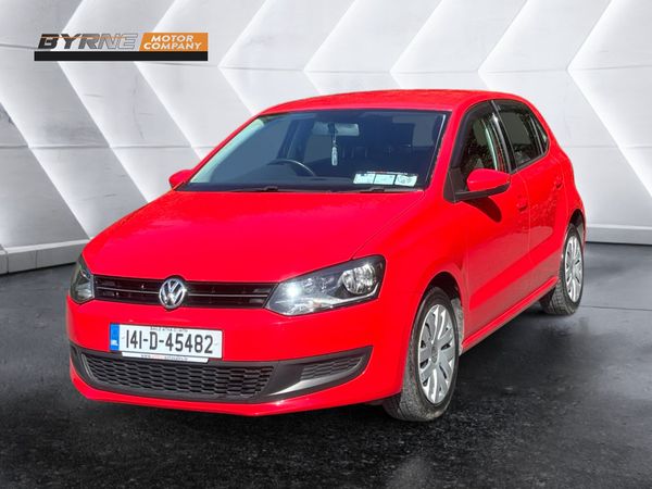 Volkswagen Polo Hatchback, Petrol, 2014, Red