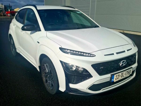 Hyundai KONA MPV, Petrol, 2022, White